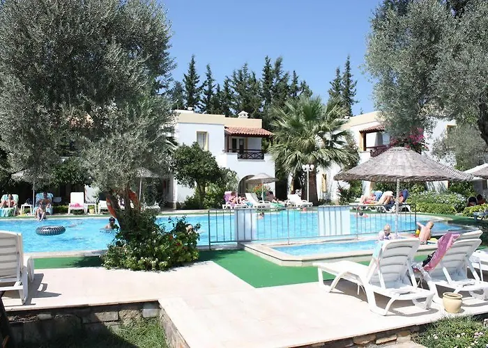 Hotel Toloman Bitez Park 3*