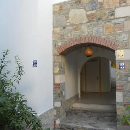 Toloman Bitez Park Ξενοδοχείο 3*