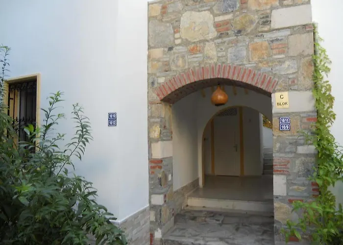 Toloman Bitez Park Ξενοδοχείο 3*